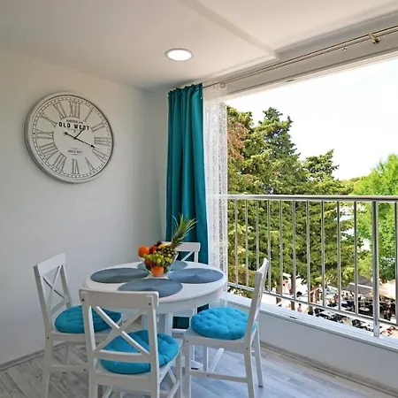 By The Sea - 18306 شقة