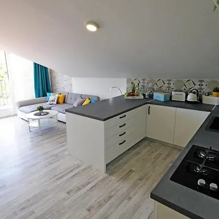 By The Sea - 18306 شقة مورتير