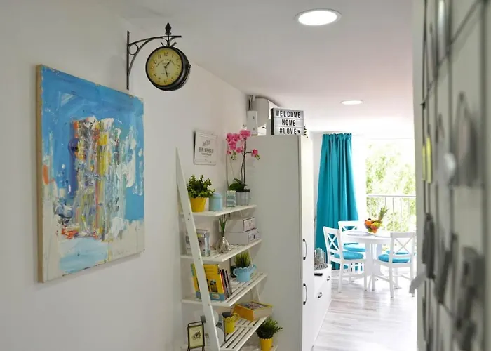 By The Sea - 18306 * Murter