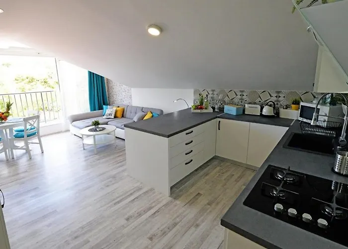 By The Sea - 18306 Apartamento Murter